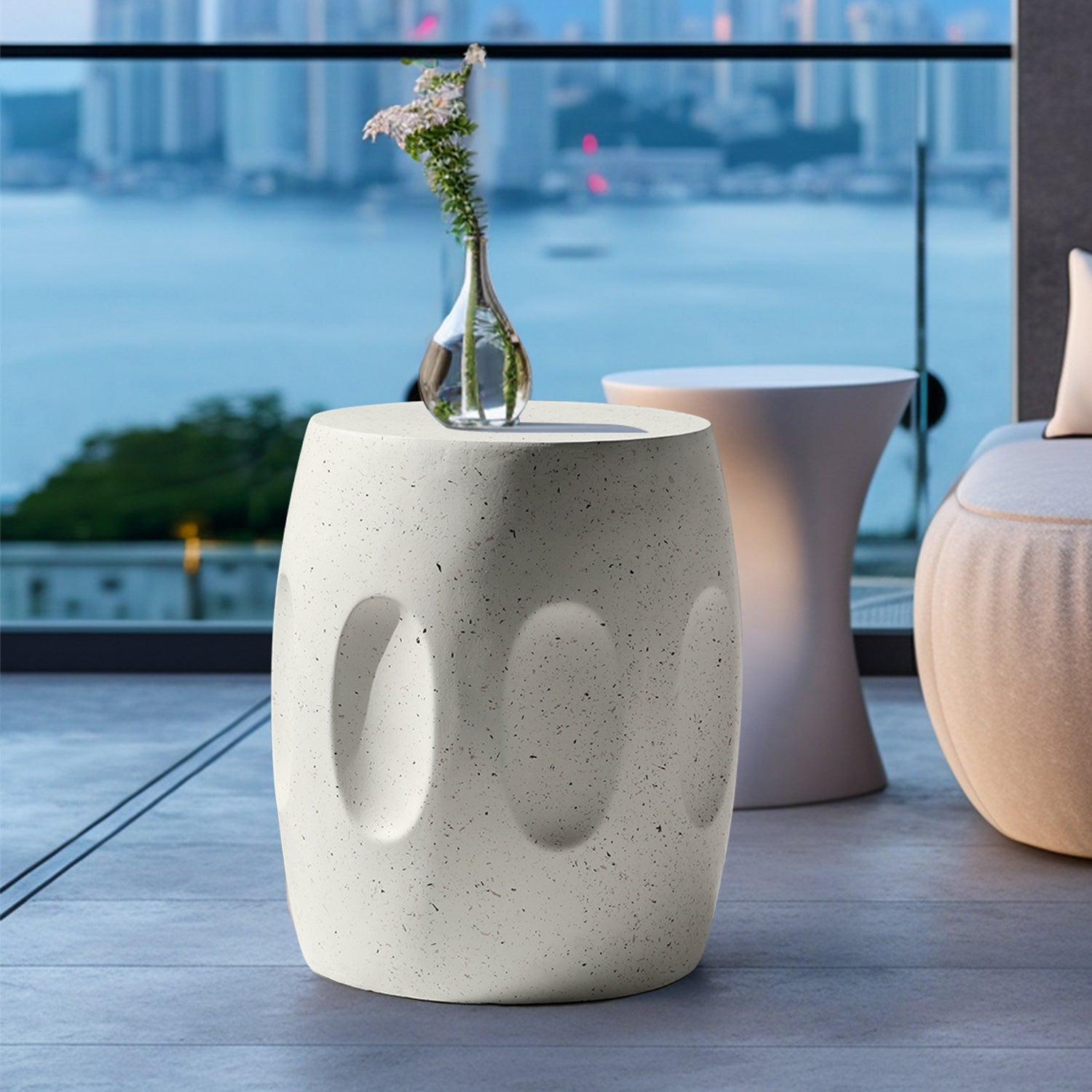 Mesa auxiliar Wisfor de hormigón, moderna y ligera, de 34 x 46 cm, redonda, color blanco roto